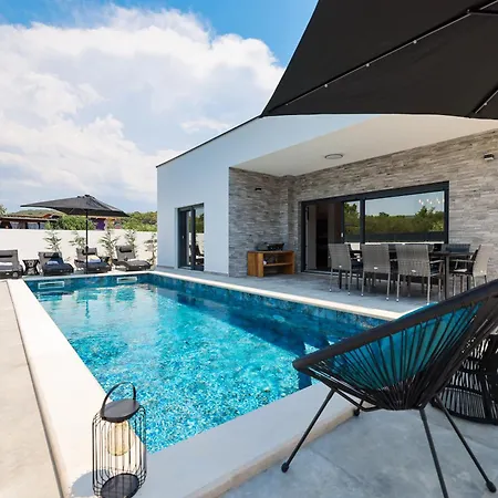Vilamore - 3 Bedrooms & Pool 别墅