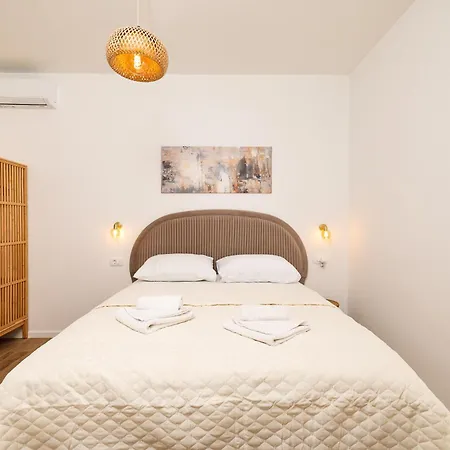 Vilamore - 3 Bedrooms & Pool Vila *