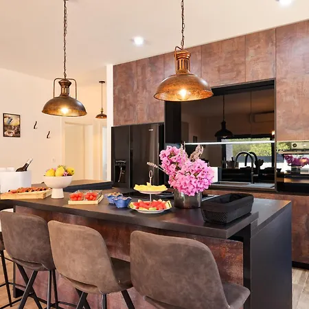 Villa Vilamore - 3 Bedrooms & Pool *