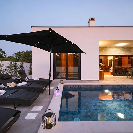 Villa Vilamore - 3 Bedrooms & Pool *