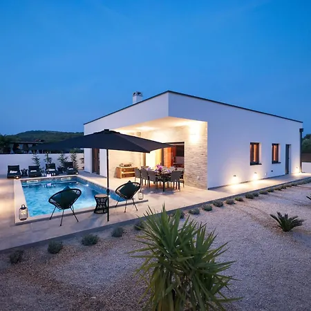Vilamore - 3 Bedrooms & Pool